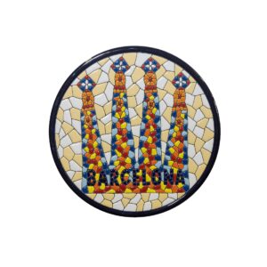 Souvenir Barcelona Plato Sagrada Familia cerámica española decorativa andaluza 28cms. 31280200